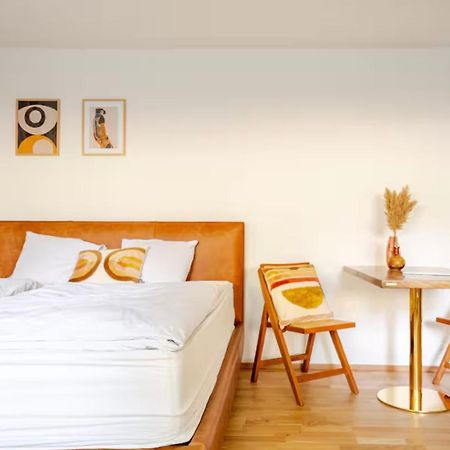 Cozy Central Apartment At A Special Price! كرانز مونتانا المظهر الخارجي الصورة
