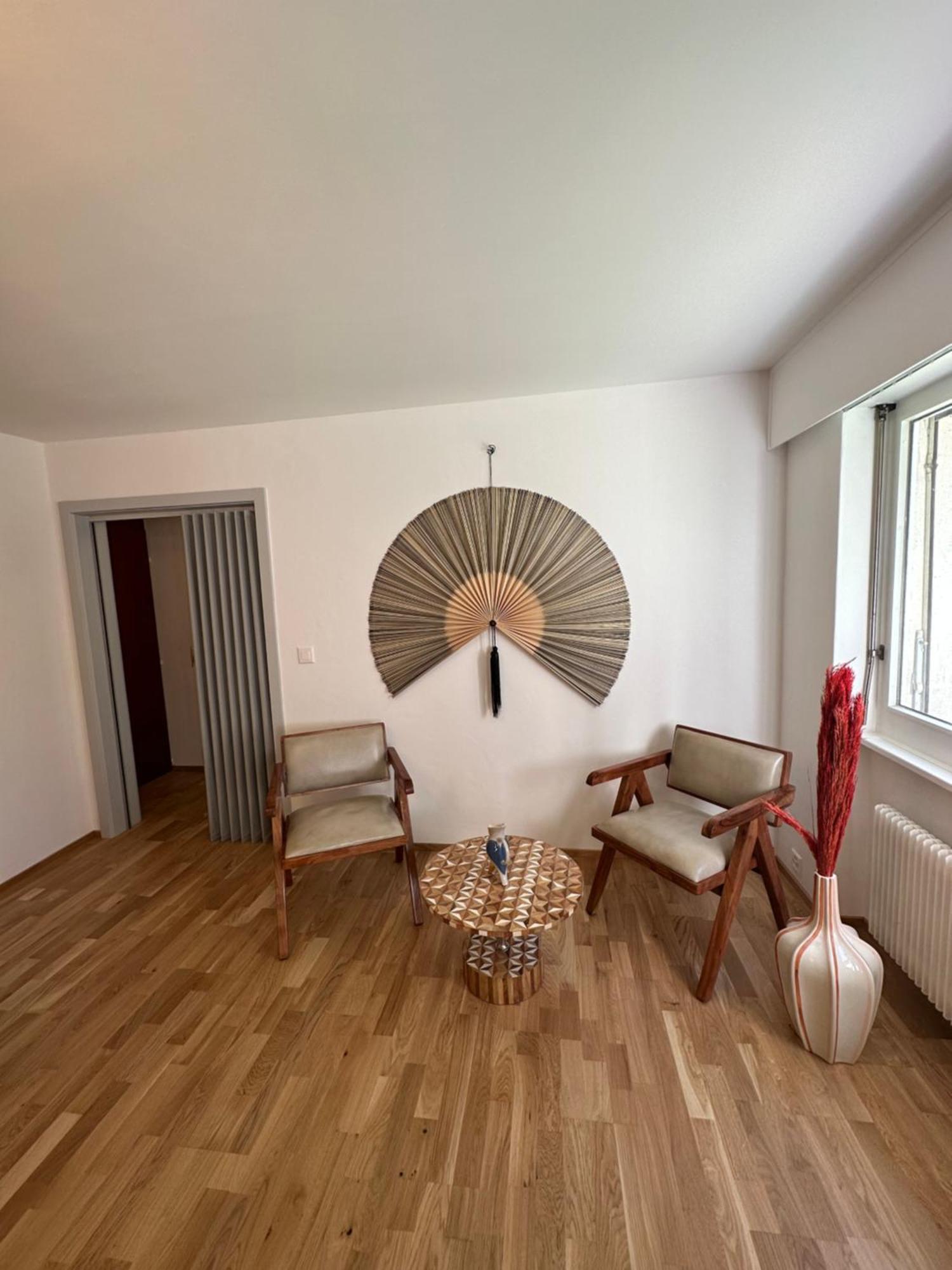 Cozy Central Apartment At A Special Price! كرانز مونتانا المظهر الخارجي الصورة